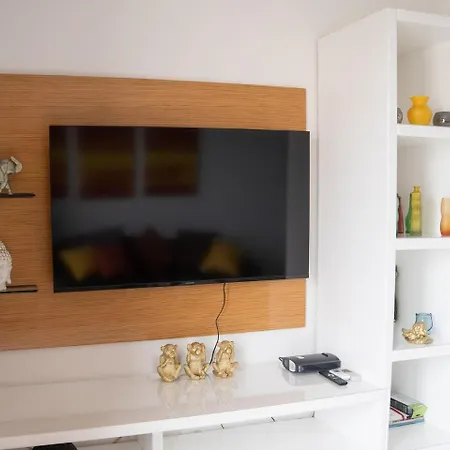 Amazing Sea Front 2 Bedroom In St Julians *