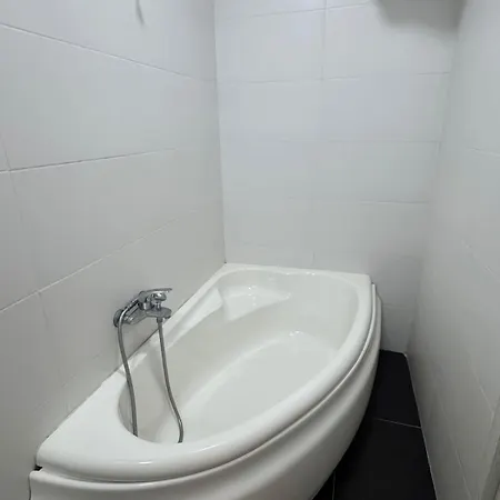 Amazing Sea Front 2 Bedroom In St Julians * Σεντ Πόλς Μπέι