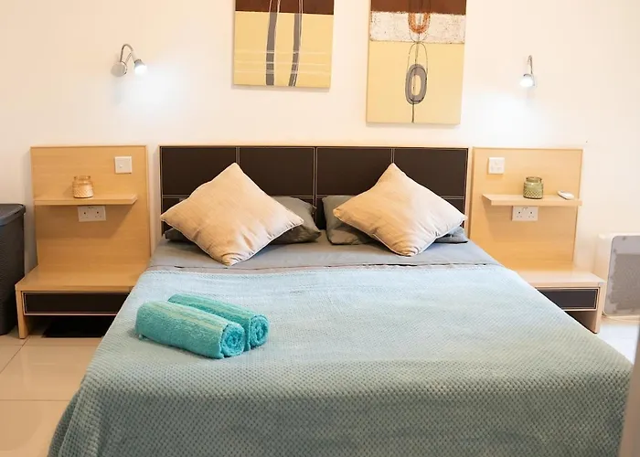 Amazing Sea Front 2 Bedroom In St Julians *