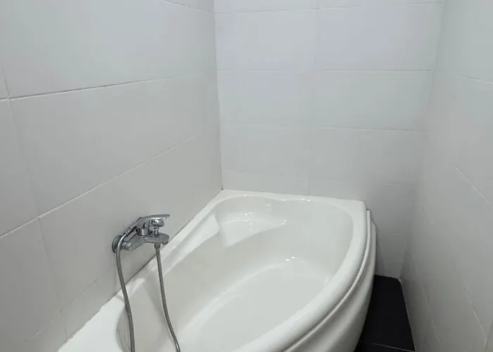 Amazing Sea Front 2 Bedroom In St Julians * Σεντ Πόλς Μπέι