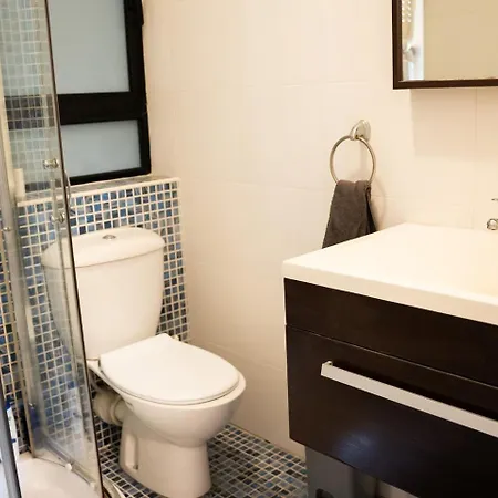 Amazing Sea Front 2 Bedroom In St Julians Apartment *