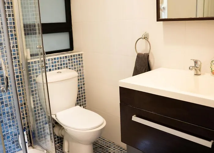 Amazing Sea Front 2 Bedroom In St Julians Apartmán *