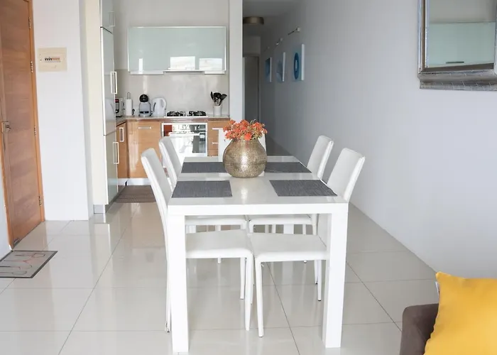 Amazing Sea Front 2 Bedroom In St Julians *